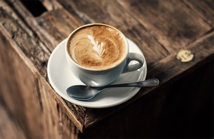 Uống cà phê trước bữa sáng gây ảnh hưởng ngiêm trọng tới sức khỏe.